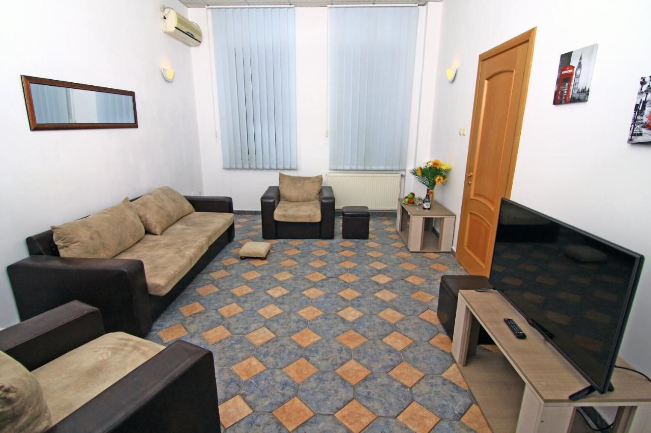 Гостевой дом Budget Accommodation Бухарест-27